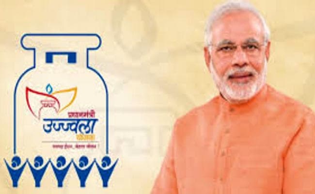 उज्जवला योजना में घोटाले से हंगामा, गैस एजेंसी पर पैसा लेने का आरोप
