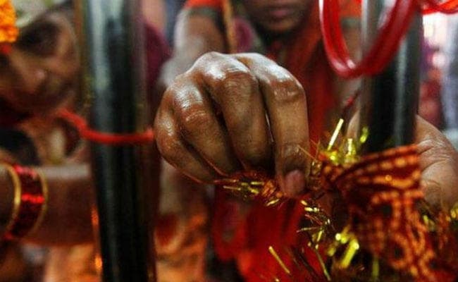 43 साल में घट जायेगी हिंदुओं की संख्या