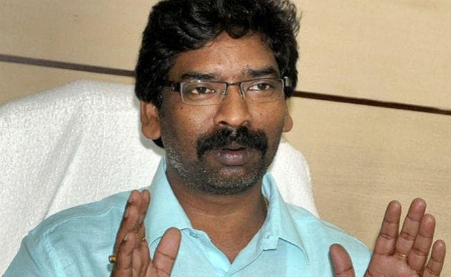 VIDEO : हेमंत सोरेन ने PM मोदी व रघुवर सरकार पर बोला हमला, कहा - बंदरगाह से माफिया राज लौटेगा