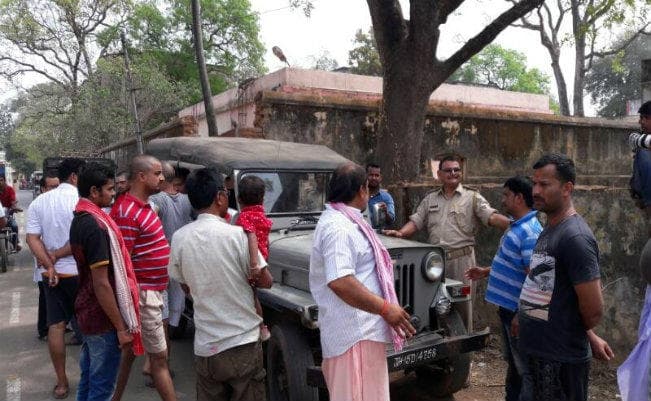 शिवगंगा श्मशान में ऋषभ सरेवार की गला रेतकर हत्या