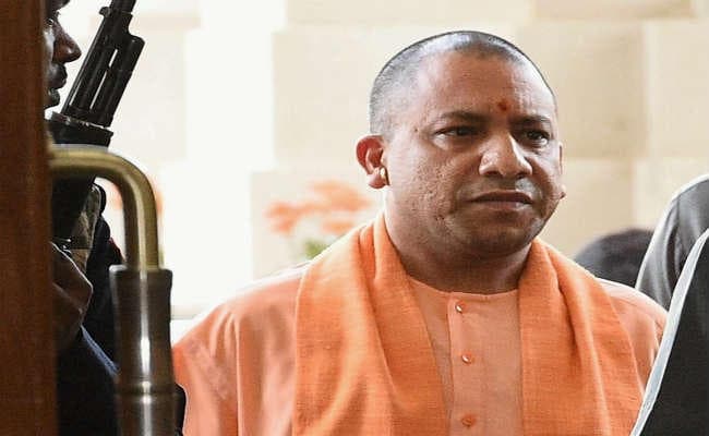 खनन माफिया ने सिपाही को ट्रैक्टर से कुचला, मौत, सीएम योगी ने मुआवजे की घोषणा की