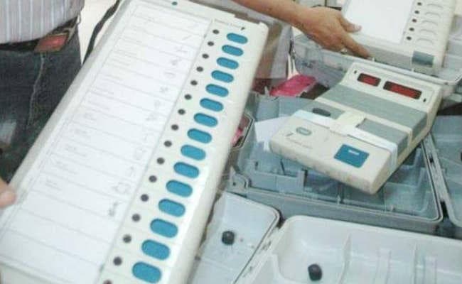 उम्मीदवारों को अब देनी होगी ट्विटर फेसबुक अकांउट की भी जानकारी, सरकार ने निर्वाचन नियमों में किया बदलाव