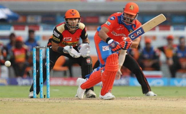 IPL2017 : गुजरात पर सनराइजर्स की धमाकेदार जीत में चमके राशिद और वार्नर