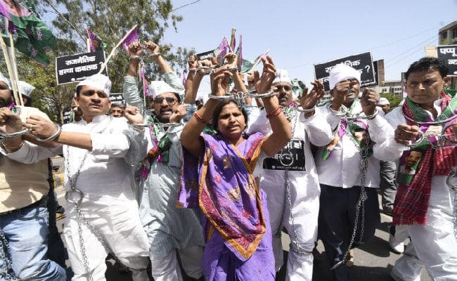 जन अधिकार पार्टी  ने निकाला मार्च, कहा - रिहा हों पप्पू यादव, रद्द हो जूनियर अफसरों का निलंबन