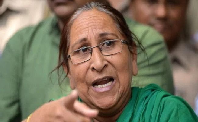सरकार सुनिश्चित करे जाधव को फांसी ना हो : सरबजीत की बहन