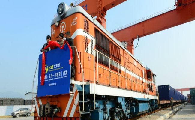 इंगलैंड से दवा-दारू लेकर चीन के लिए निकली ट्रेन, जानें कुछ खास बातें