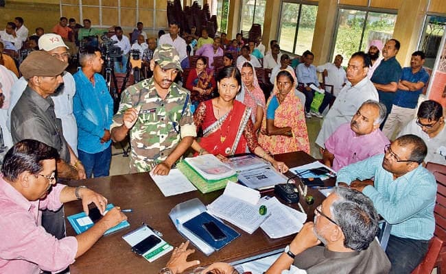 लालू ने बियर फैक्टरी खुलवाने के एवज में ली करोड़ों की जमीन : सुमो