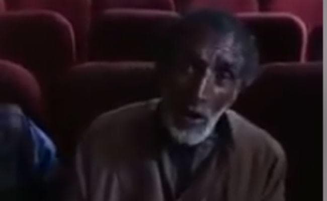 जब सरहद के पार इस शख्‍स ने गुनगुनाया हिंदी गाना, डायरेक्‍टर अविनाश दास ने किया शेयर...