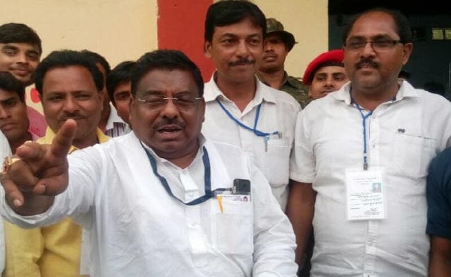 लिट्टीपाड़ा विधानसभा उपचुनाव : 12, 900 वोटों से JMM विजयी, हेमंत ने CM रघुवर से मांगा इस्तीफा