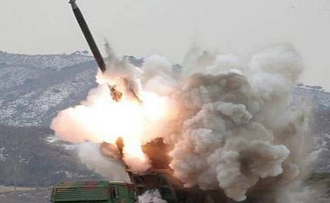 अमेरिका ने अफगानिस्तान में आईएस के ठिकानों पर बोला सबसे बड़ा हमला, लोगों ने कहा - पाकिस्तान पर भी गिराओ