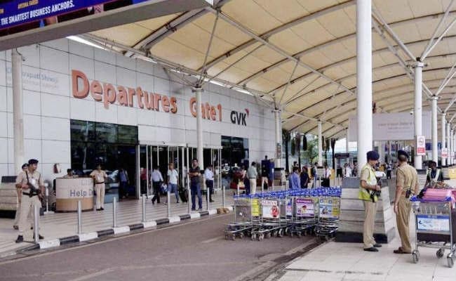 विमान हाइजैक की धमकी के बाद मुंबई, हैदराबाद, चेन्नई एयरपोर्ट पर हाई अलर्ट