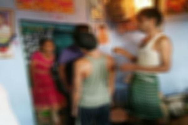 गुमला : बेटियों की शादी की चिंता थी, पिता ने की आत्महत्या