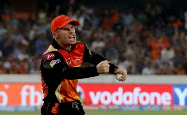 डेविड वार्नर ने हैदराबाद की जीत का श्रेय भुवनेश्वर कुमार को दिया