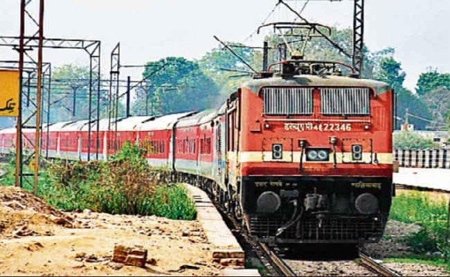 गर्मी में आपकी रेल यात्रा होगी सुविधाजनक, जानें रेलवे ने कौन-कौन से कदम उठाये
