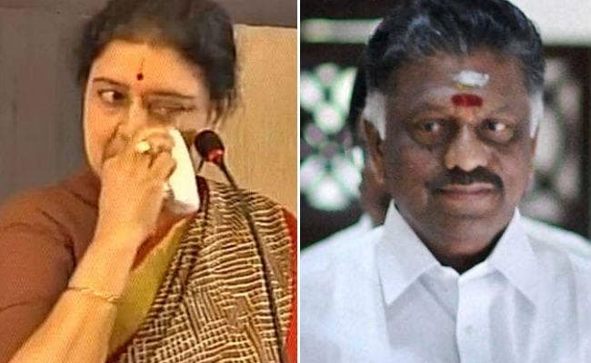 AIDMK में नया सियासी खेल, कैबिनेट के विद्रोह के बाद बाहर हुआ शशिकला का कुनबा