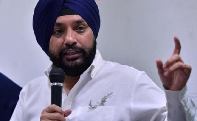 कभी मैडम के लॉयल मंत्रियों में शुमार थे लवली, भाजपा में आते ही शीला पर तरेरी आंख