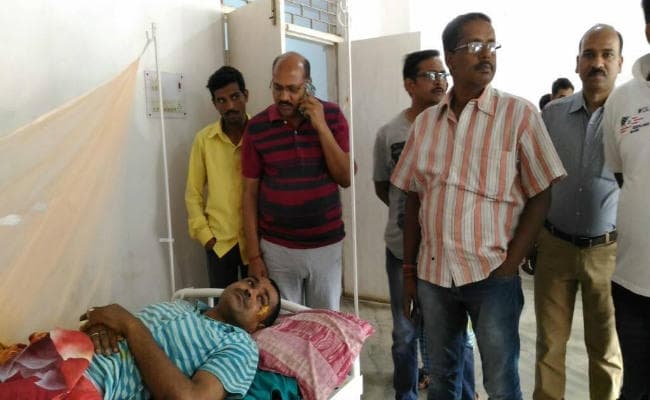 गोड्डा में हिंसक हुआ अडानी समर्थन व विरोध का आंदोलन, पॉवर प्लांट समर्थक के घर पर हमला, मारपीट