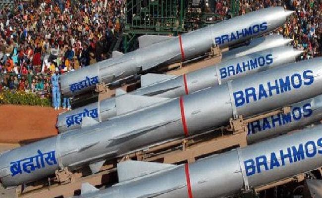 बढ़ी नौसेना की ताकत  ब्रह्मोस सुपरसोनिक मिसाइल का सफल परीक्षण