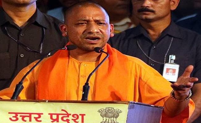 आधे-अधूरे कैंसर संस्थान के उद्घाटन पर बिफरे योगी, कहा - स्वास्थ्य सेवाओं के साथ खिलवाड़ है यह