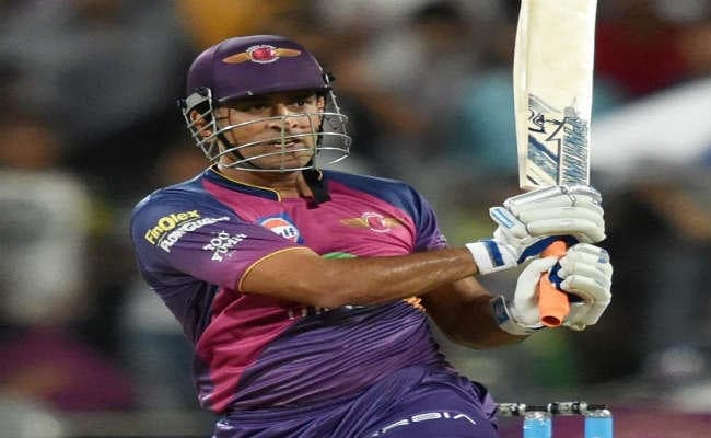 धौनी ने आईपीएल में खेली तूफानी पारी, फैन्स बोले, ''जाग गया बूढ़ा शेर''