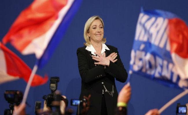 फ्रांस में राष्ट्रपति चुनाव: मैदान में 11 उम्मीदवार, मैक्रोन और ली पेन में कड़ी टक्‍कर