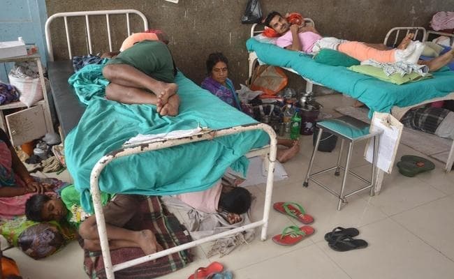 बिहार : मरीजों को उनके हाल पर छोड़ पीएमसीएच और एसकेएमसीएच के जूनियर डॉक्टर हड़ताल पर