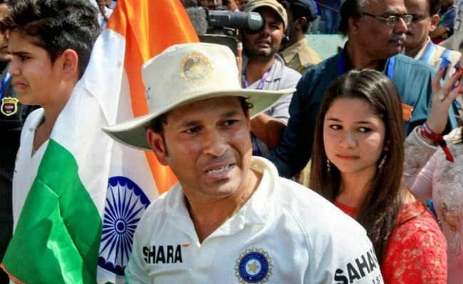 VIDEO : जब सचिन के साथ रो रहा था पूरा स्टेडियम.......