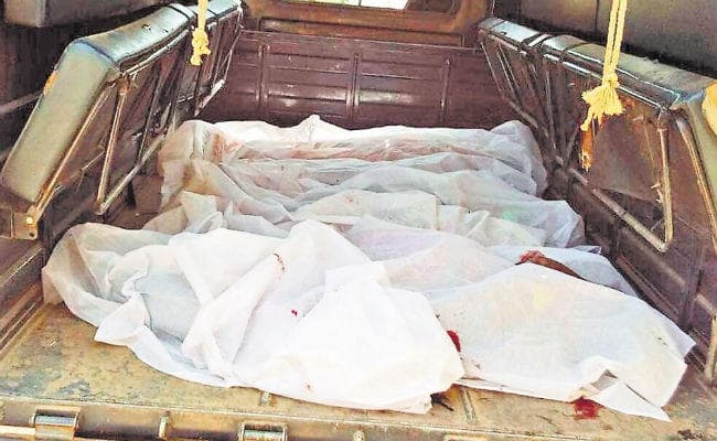 एक साथ नौ लाशें देख हर आंख हो गयी नम