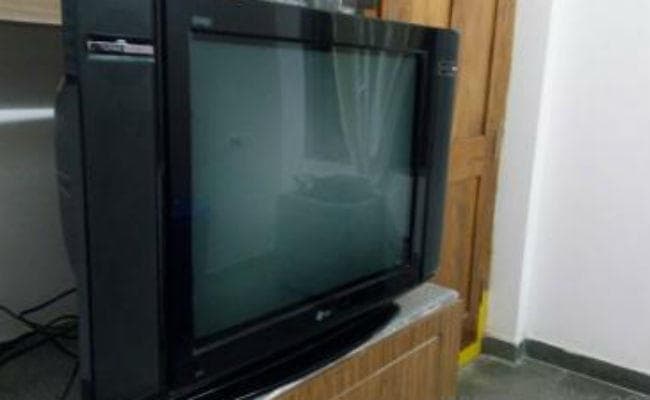 सर्वे में खुलासा: धीरे-धीरे टीवी से दूरी बना रहे हैं लोग, जानें क्यों