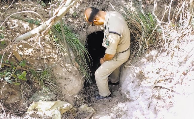 भारत-बांग्लादेश सीमा पर मिली सुरंग, सुरक्षा में सेंध