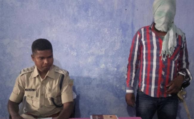 पीएलएफआइ का हार्डकोर नक्सली सनिका गिरफ्तार