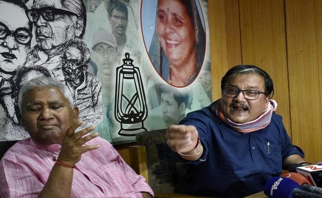 RJD का सुशील मोदी पर पलटवार, पूछा- DyCM बनने के लिए आडवाणी को दिये थे कितने करोड़