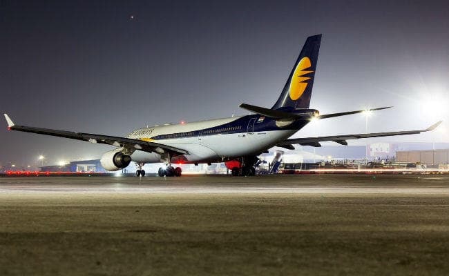 यात्री ने किया पीएम मोदी को ट्वीट, कहा- हाइजैक हो गया प्लेन, जयपुर में मचा हड़कंप