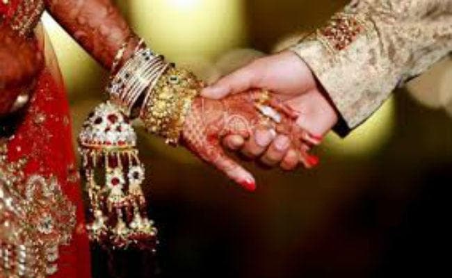 बोकारो : प्रेम कहानी का सुखद अन्त, शादी से पहले जन्मे बच्चे को पाने के लिए किया विवाह