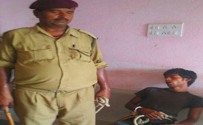जसीडीह : भागने का प्रयास कर रहे पॉकेटमार को रेल पुलिस ने दबोचा