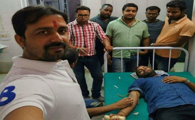 एक वाट्सएप ग्रुप जो नाजुक वक्त में करता है मदद - ''रक्तदान - महादान''