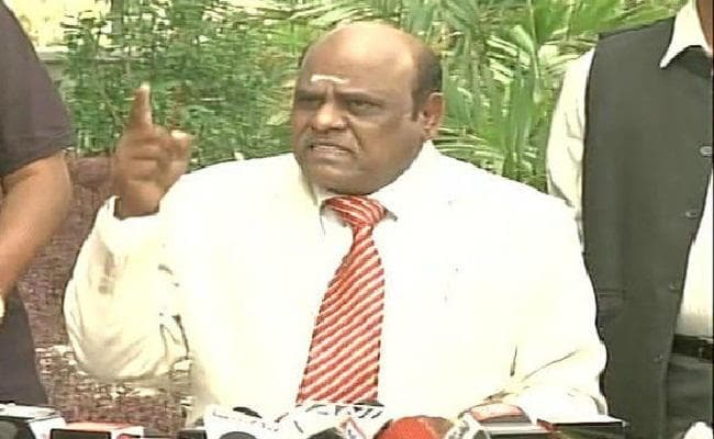 कलकत्ता हाइकोर्ट के जज कर्णन ने सुप्रीम कोर्ट के चीफ जस्टिस समेत सात जजों की विदेश यात्रा पर लगाया प्रतिबंध