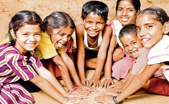 बचा लें अपने बच्चों का बचपन