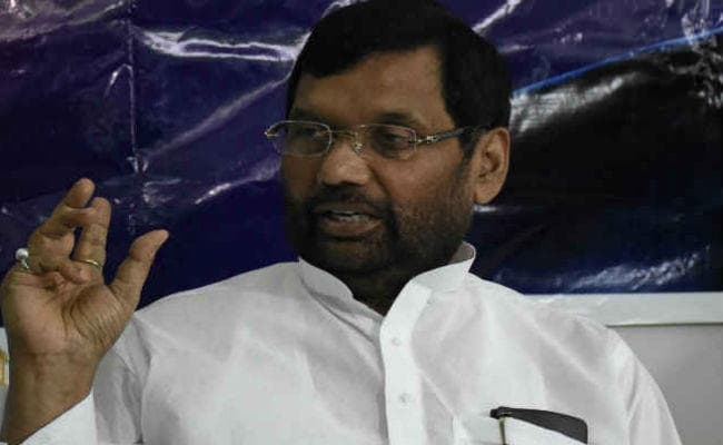 बोले पासवान - गेहूं पर आयात शुल्क नहीं बढ़ेगा