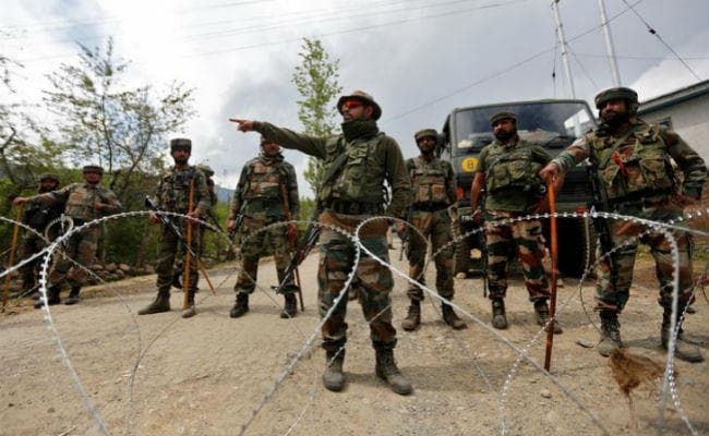 250 मीटर भारतीय सीमा में घुसकर पाक सैनिकों ने काटे जवानों के सिर, पाक का शव विकृत करने की बात से इनकार