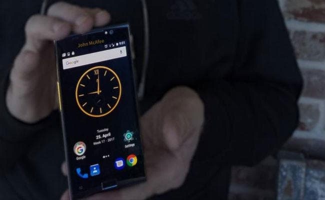 दुनिया का पहला हैक प्रूफ स्मार्टफोन ला रहा है McAfee