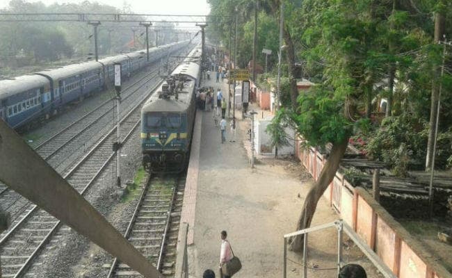 गंगासागर एक्सप्रेस में नाबालिग से छेड़खानी
