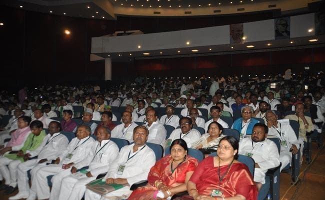 दिल्ली को ढहाने की तैयारी करो : लालू