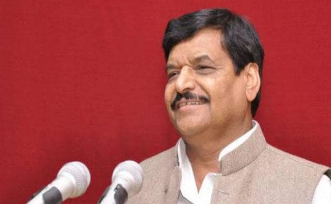 अखिलेश को शिवपाल की धमकी, मुलायम को सौंपे कमान, वरना बनायेंगे धर्म निरपेक्ष मोरचा