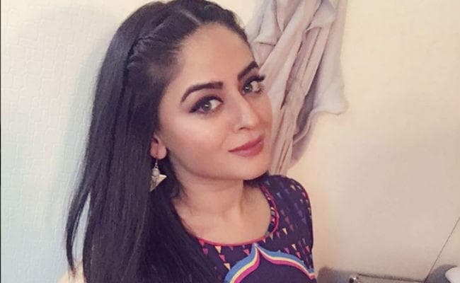 ''बालिका वधू'' फेम माही विज के साथ हुई छेड़छाड़, जड़ा थप्‍पड़