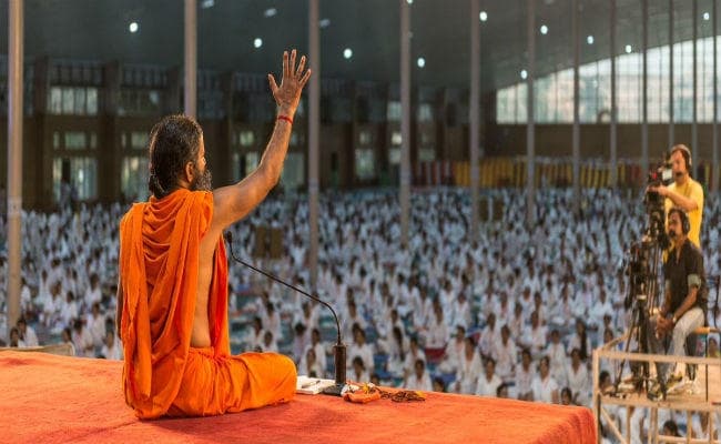 पतंजलि: एक साल में 1467 करोड़ का घी व 940 करोड़ का टूथपेस्ट बिका, पढें क्या कहा रामदेव ने