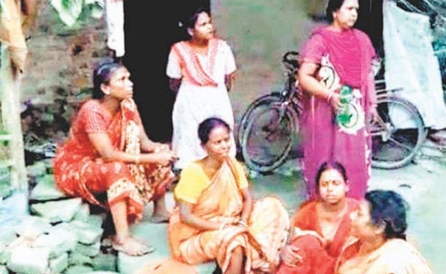 एक ही परिवार के चार लोगों की रहस्यमय मौत