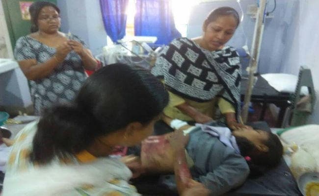 खरसावां :  सड़क पर स्कूली छात्रा को रौंदा, मौत