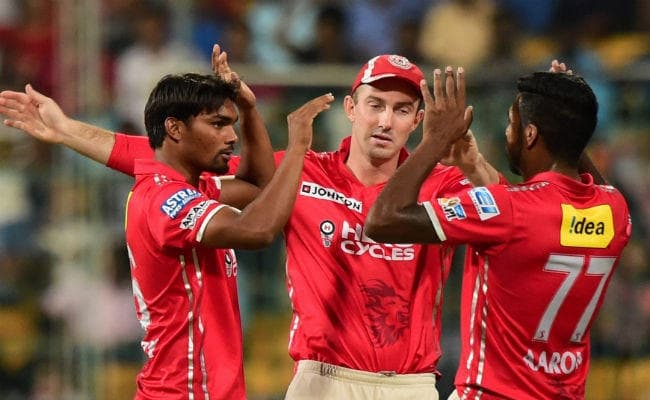 IPL-10 : अक्षर पटेल के हरफनमौला प्रदर्शन से पंजाब ने आरसीबी को हराया