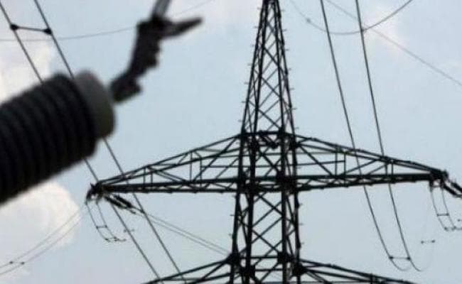 बिहार : हाइ टेंशन तार की चपेट में आयी बरातियों से भरी बस, 23 झुलसे